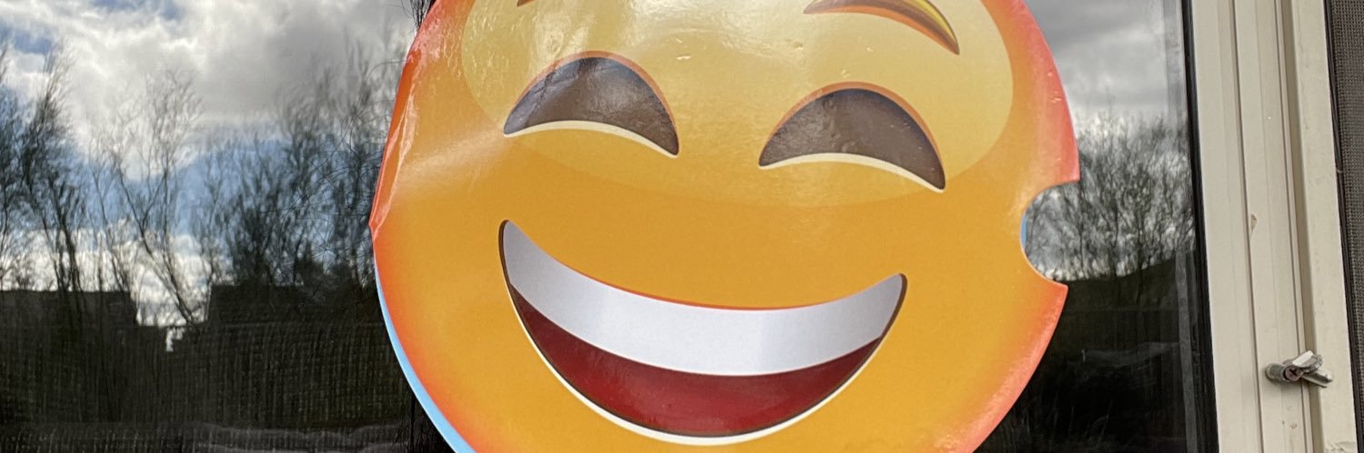 Poukandi's profile banner image