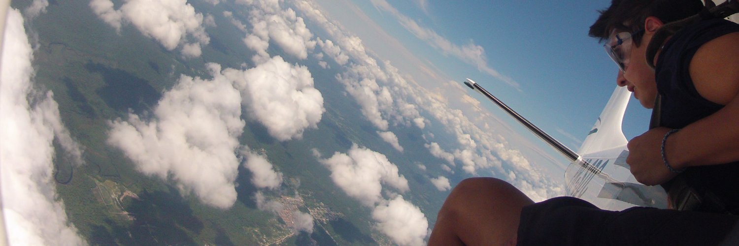 dchang___'s profile banner image