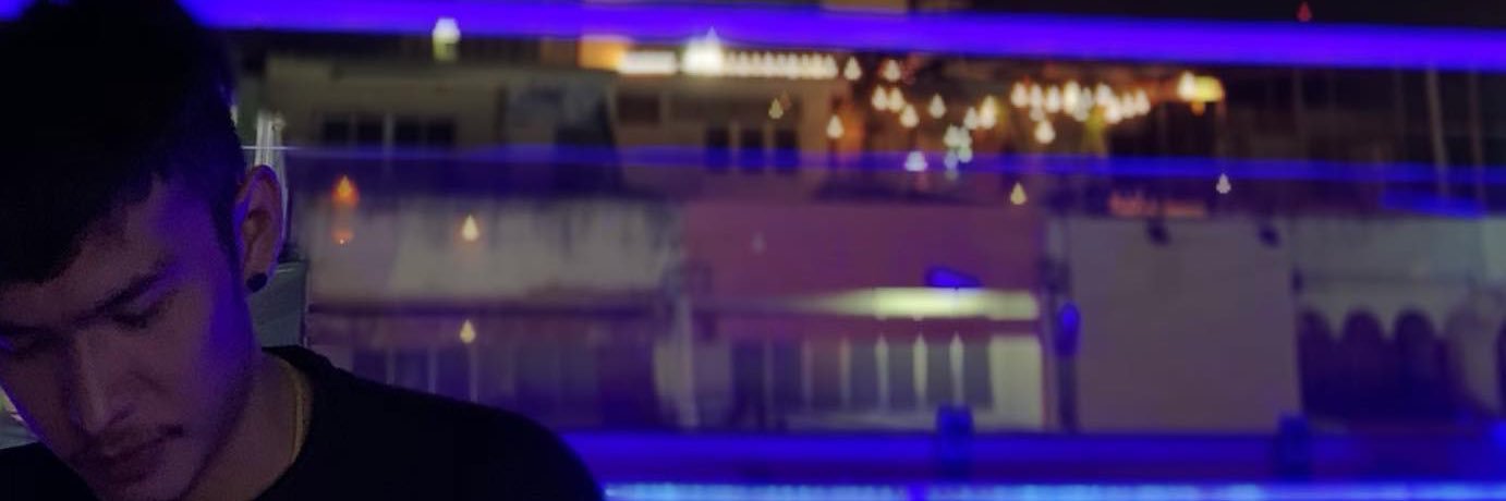 สองกำโผล่ ✌️ banner