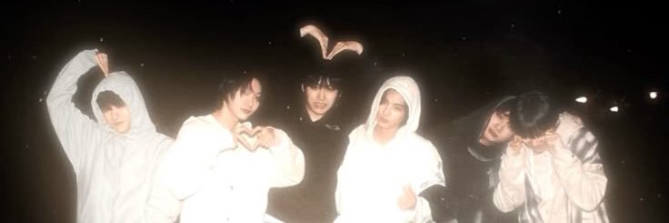 ⋆ banner