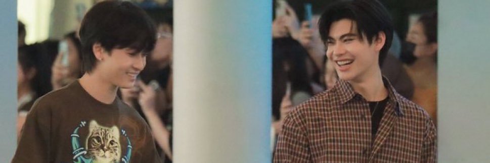 pau 🥦 🍓🦊 banner