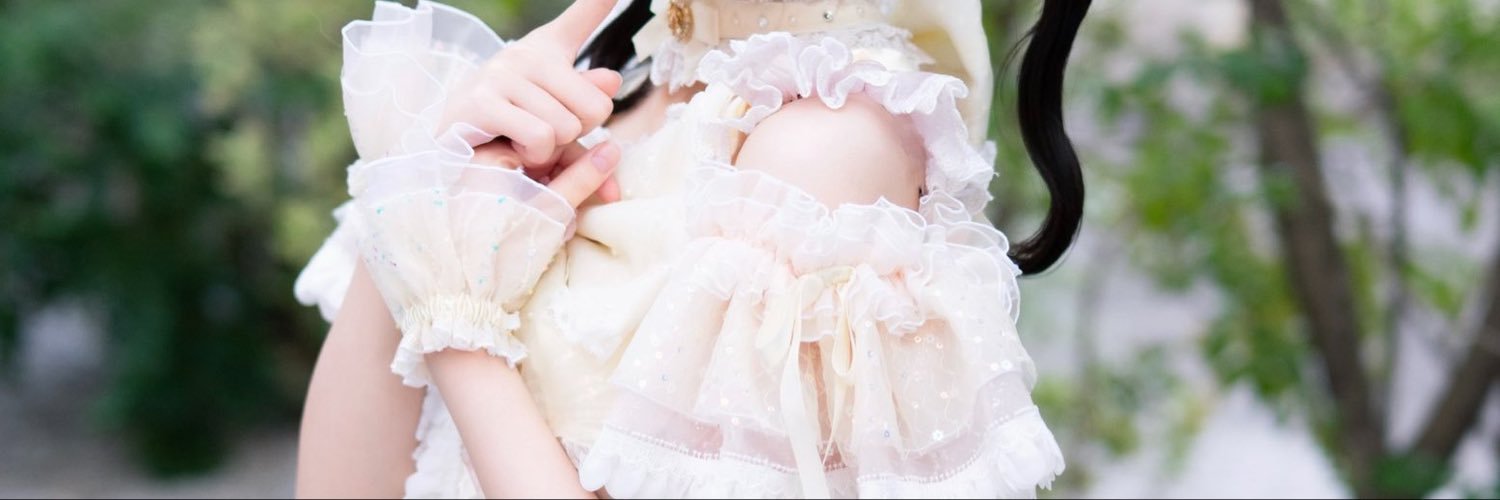 elu__love's profile banner image