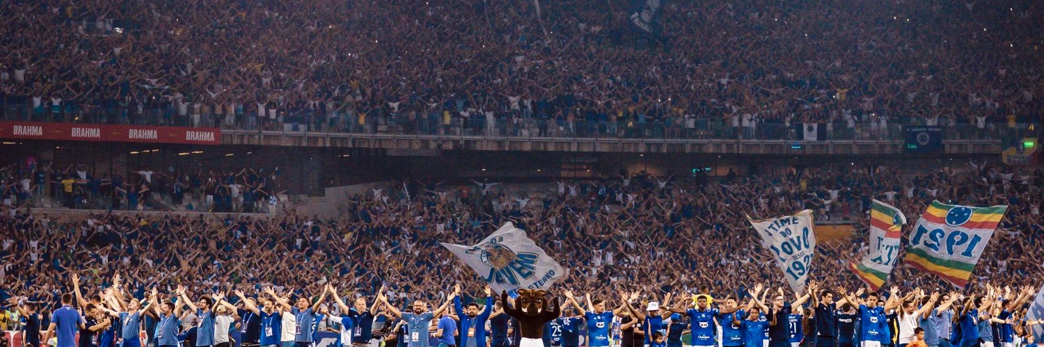 roucine's profile banner image