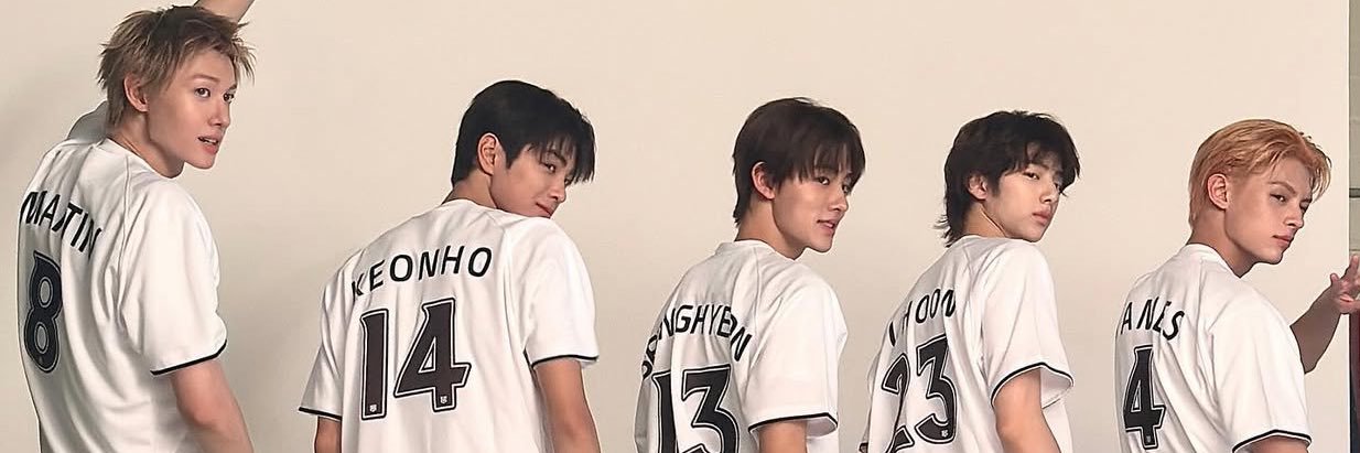 𝒮𝒽𝒶𝓃ℊ♡🧛🏻 banner