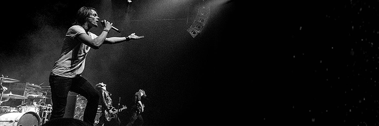 VELVETSUPERNOVA's profile banner image
