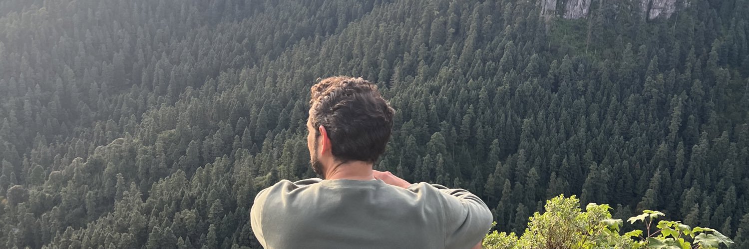 tomasmorlet's profile banner image