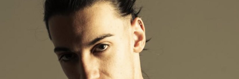 Álex Mora banner