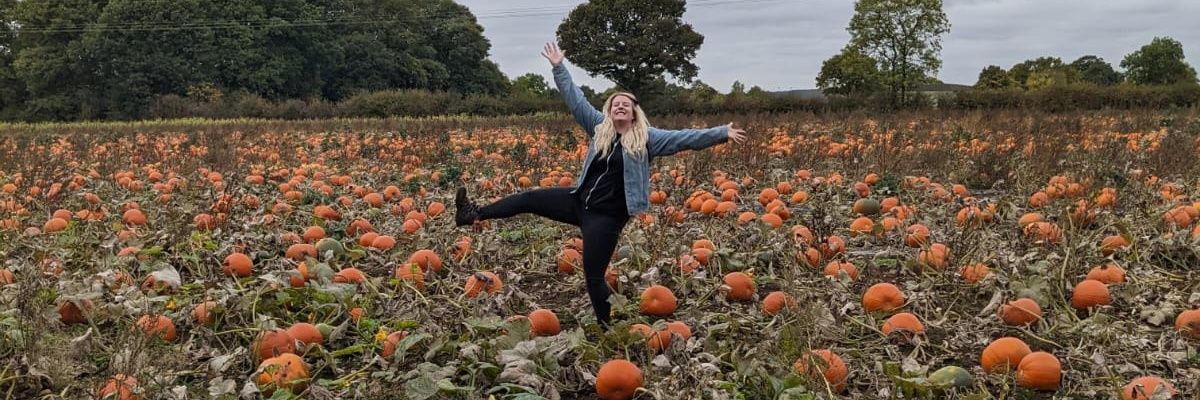 _lauragords's profile banner image