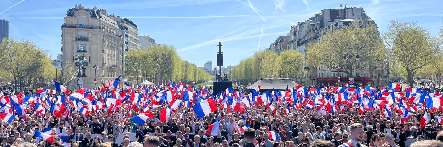 Gauloise en Exil banner