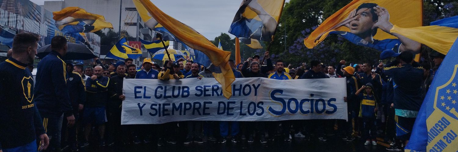 Luchodebera's profile banner image