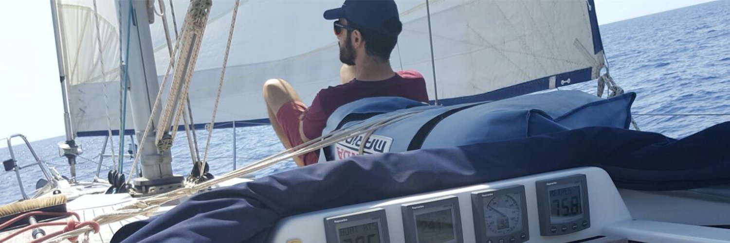 Eduardo Fernández banner