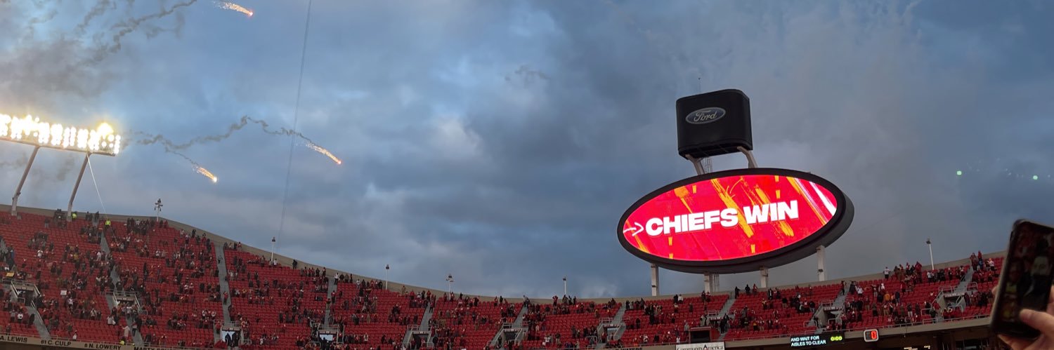 MareenaShouse's profile banner image