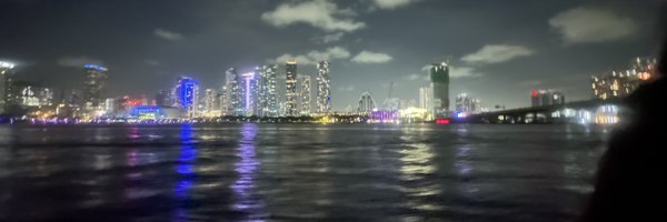 tooshyryry Profile Banner