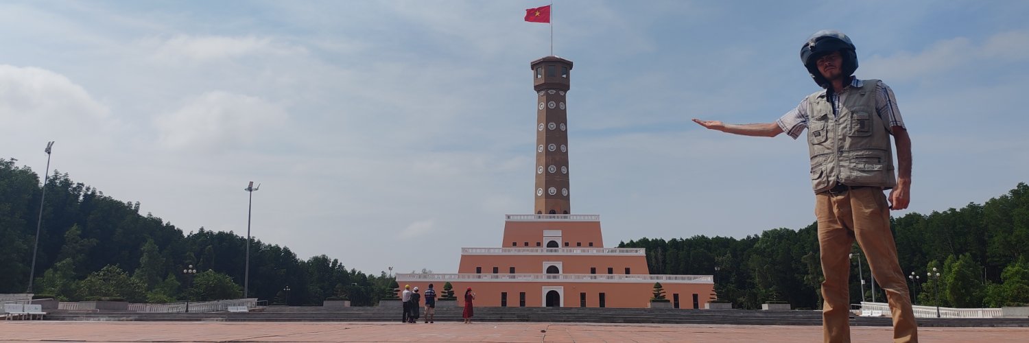 Youtube: MOTO WORLD EXPLORER banner