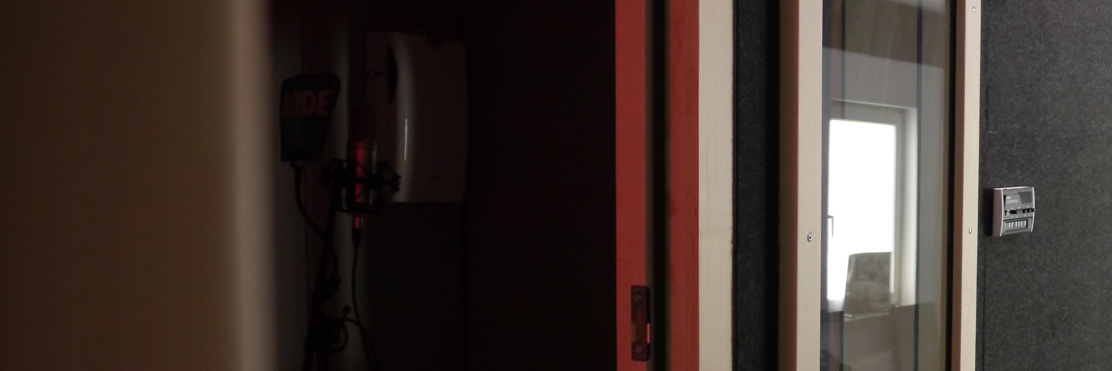 jcomusic's profile banner image
