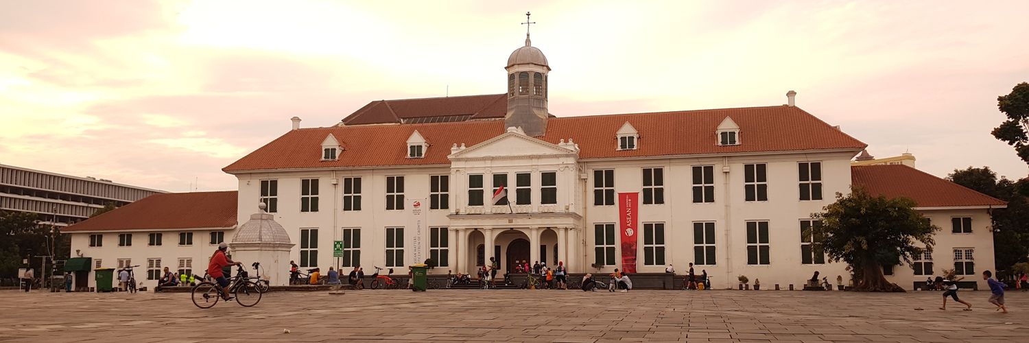 denugrha 🦙🔥 banner