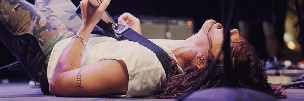 micandreii's profile banner image