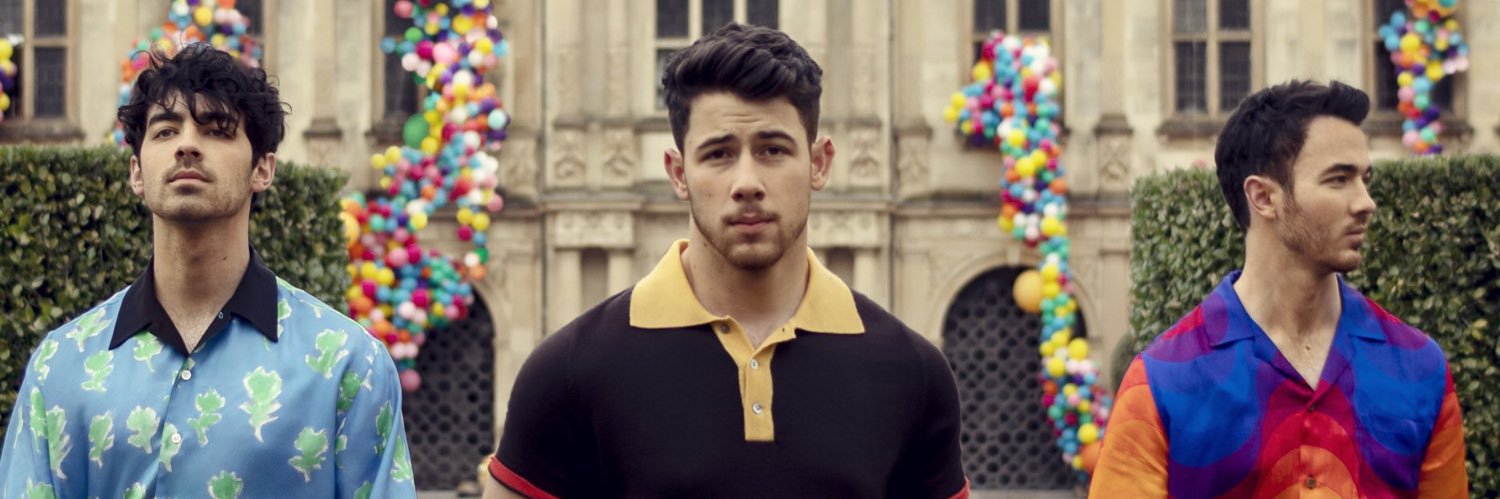 TeamDDLJonas's profile banner image