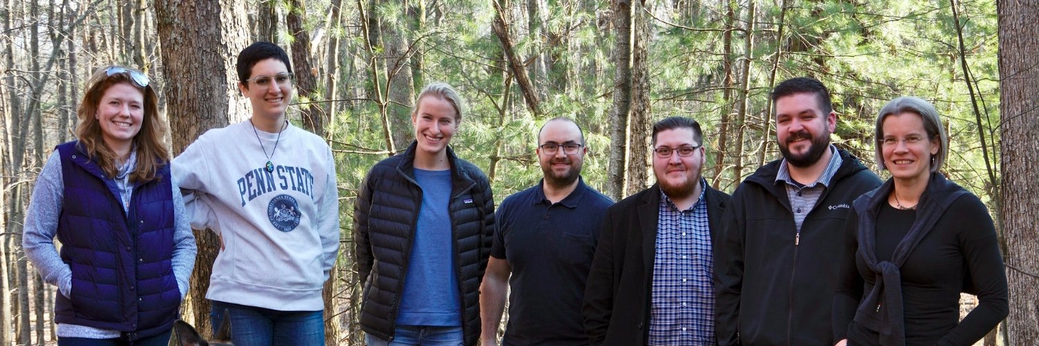 Moriah Szpara (also at @szparalab.bsky.social) banner