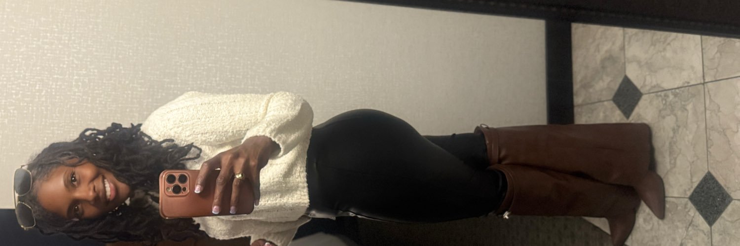____lafaye's profile banner image