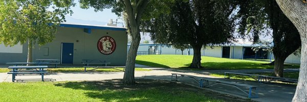 ElisabethJones Profile Banner