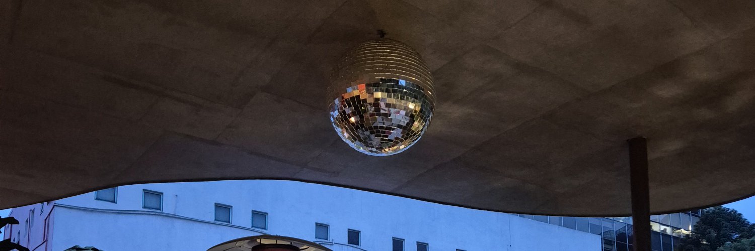 mirrorball04_'s profile banner image