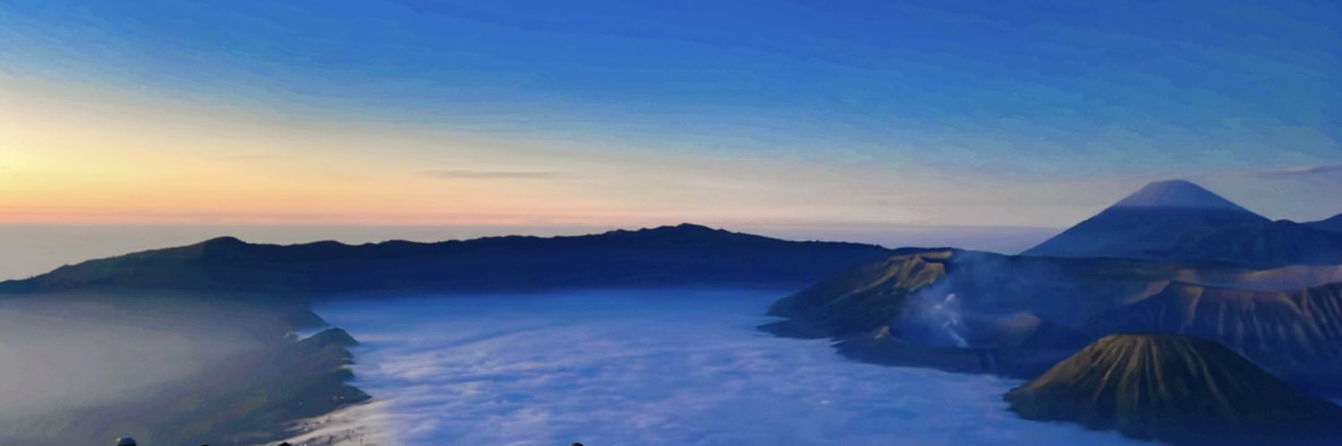 aamk_'s profile banner image