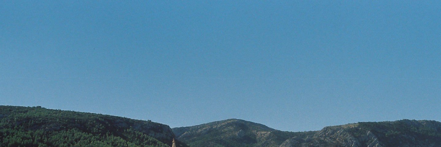 VouNaVoltaEmTi's profile banner image