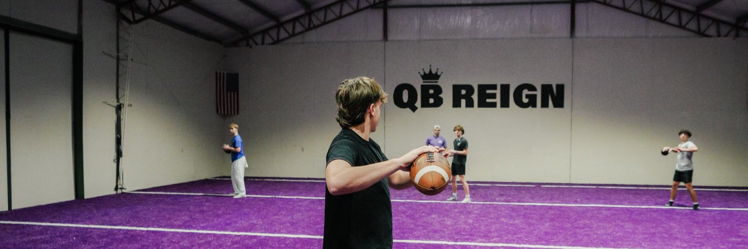 QB Reign banner