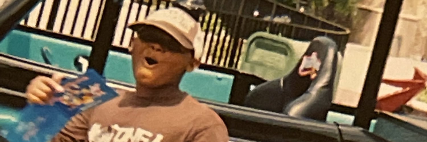 Trayvonee's profile banner image