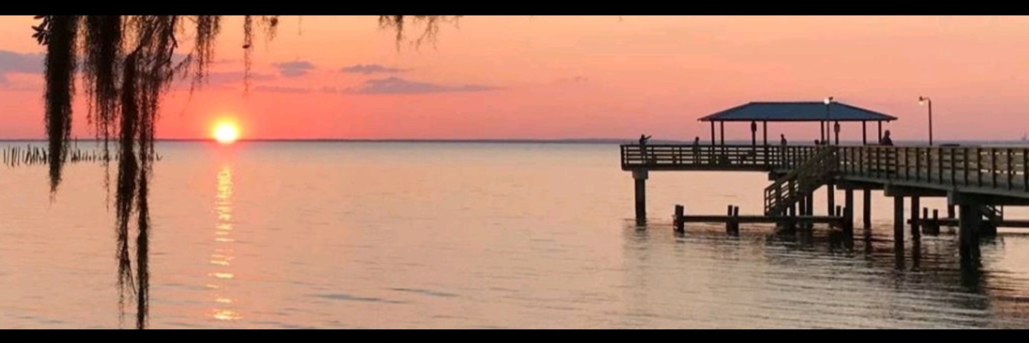 thashow's profile banner image
