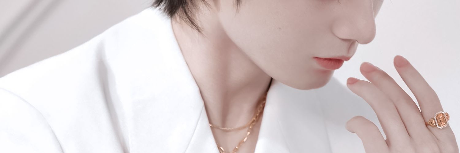 suki382's profile banner image