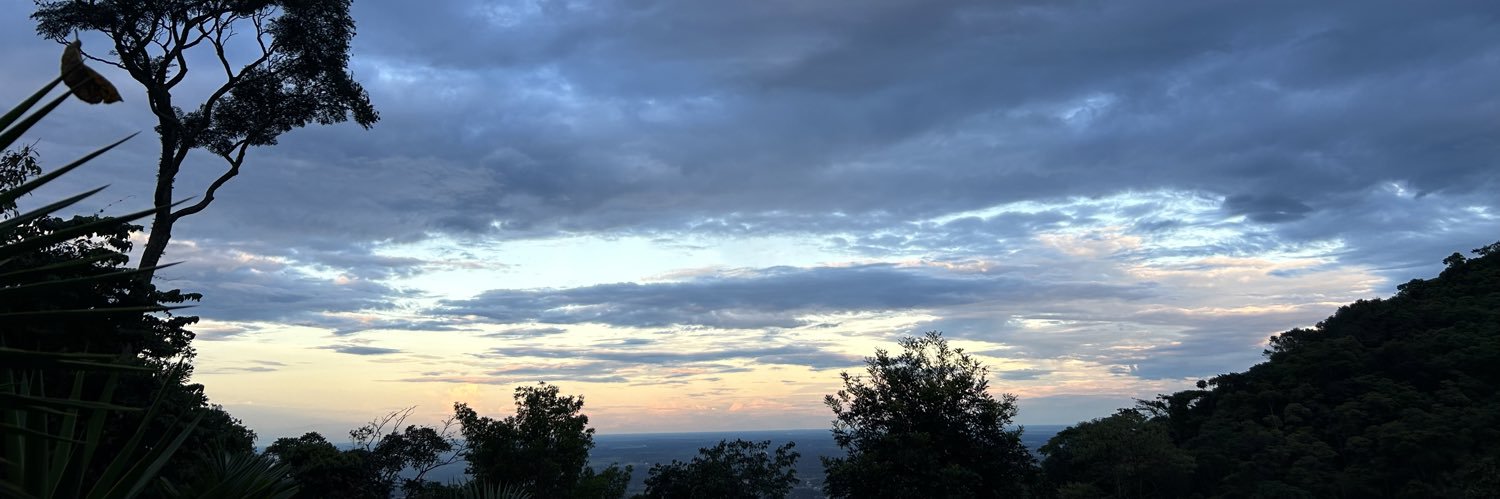 claudialorena15's profile banner image