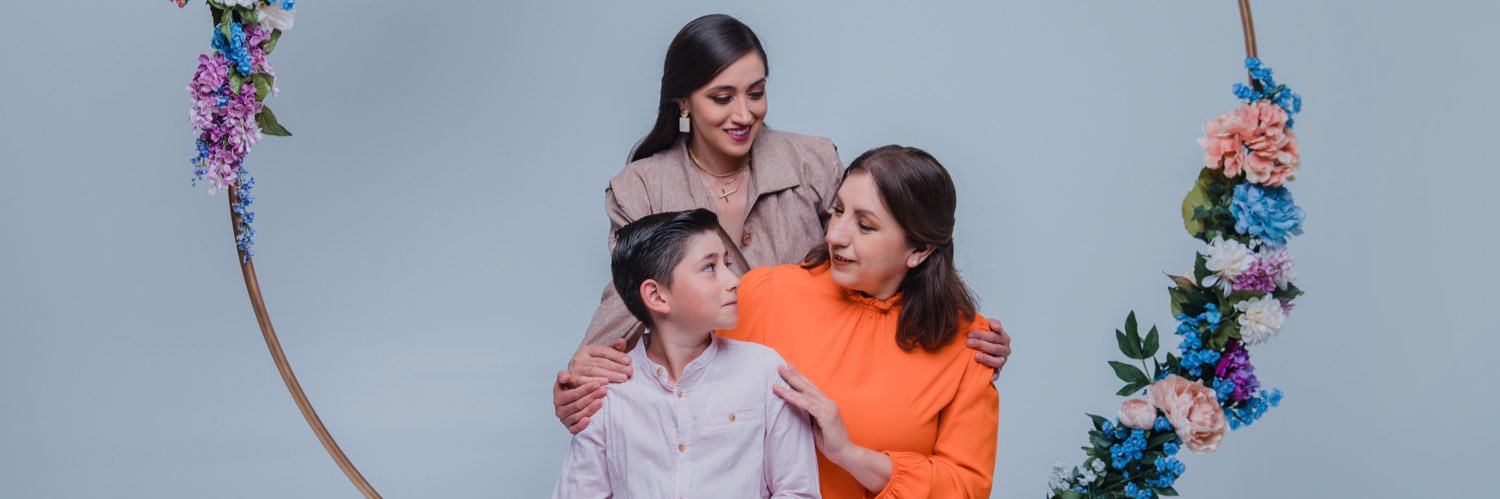 sayralozano's profile banner image