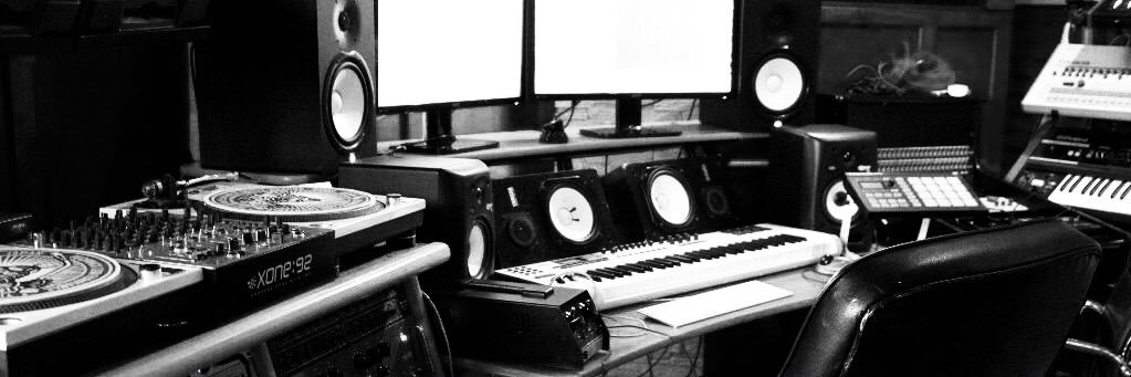 ElliotSansom's profile banner image