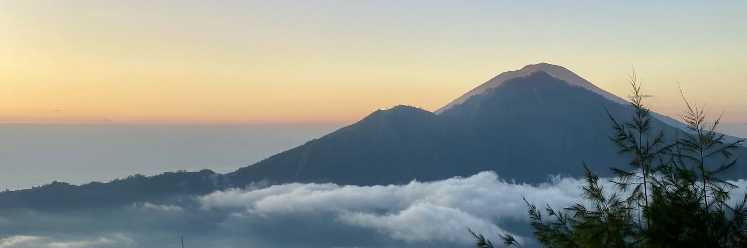 aejohno's profile banner image