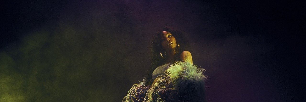 A L E J A N D R O banner