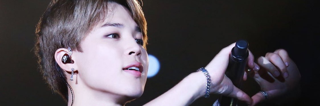y_march's profile banner image