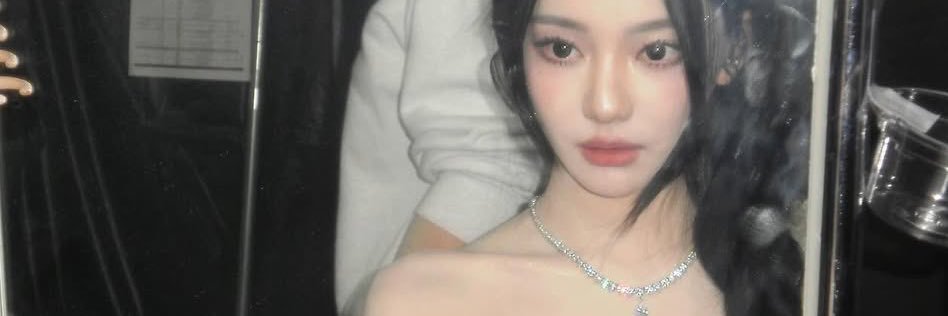 ୨୧ banner