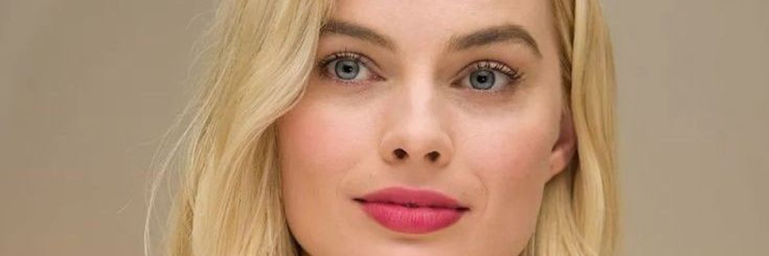 Margot Robbie Profile Banner