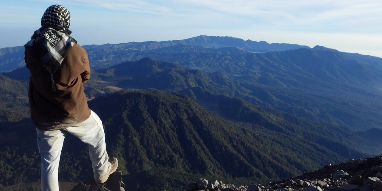 fadelakhmat's profile banner image