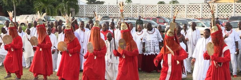 𝐄𝐃𝐎𝐂𝐄𝐍𝐓𝐑𝐈𝐂__ banner