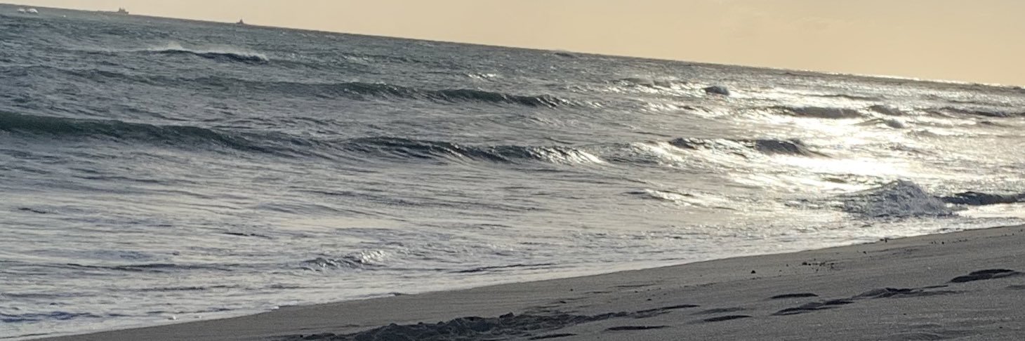 93.9 The Beat banner