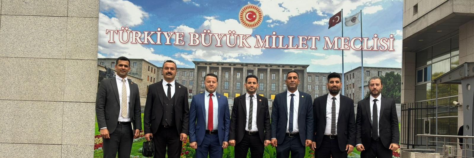 Nesimi Akyüz banner