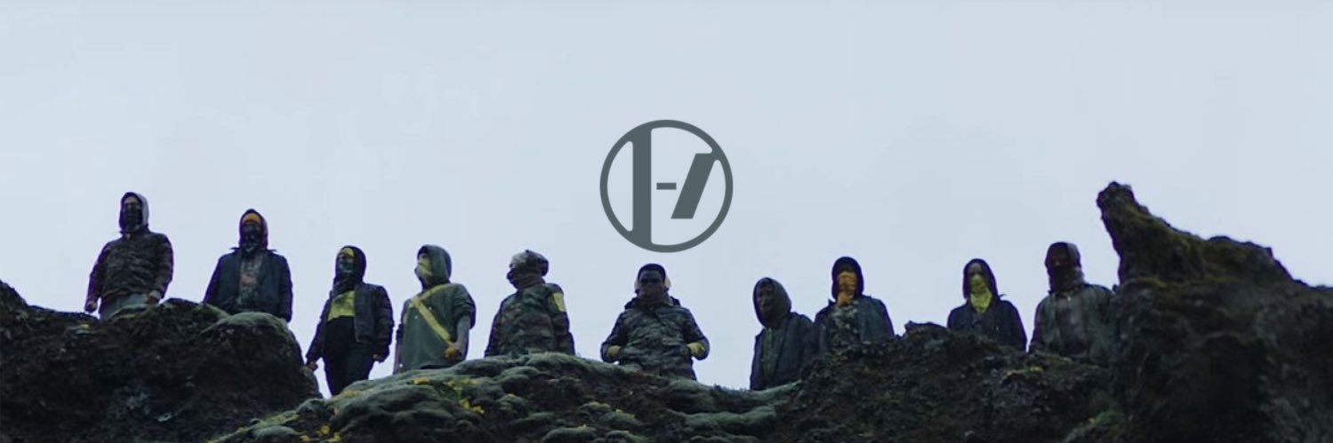 jack !! ♿︎ |-/ hates tyler joseph's banner