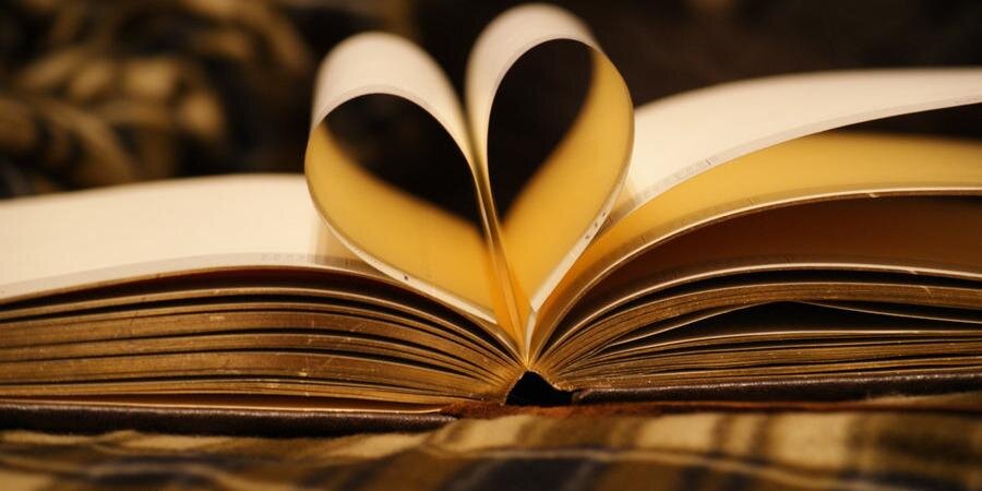 RealLovelyBooks's profile banner image