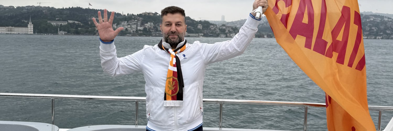 cio78's profile banner image