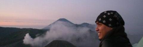 agungparamata's profile banner image