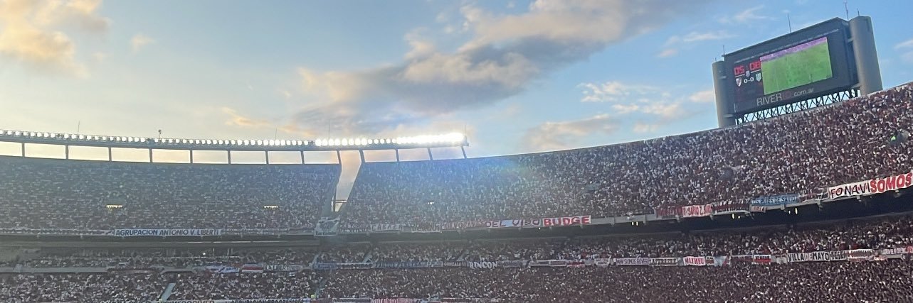lumussari's profile banner image