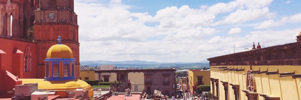 DanielaVega97's profile banner image